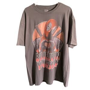 Marvel Deadpool T-Shirt Size XL – Streetwear, Graphic Tee, Comic Style